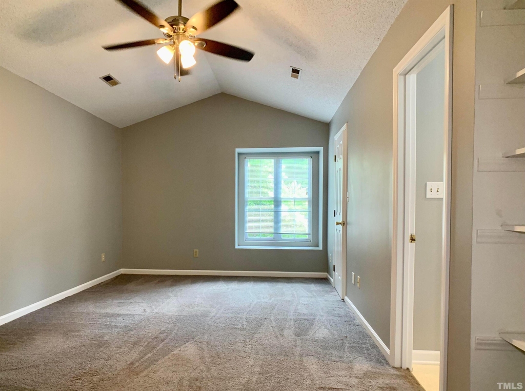 1073 Mills Street - Photo 7