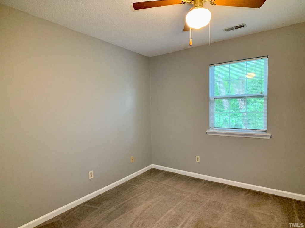 1073 Mills Street - Photo 14