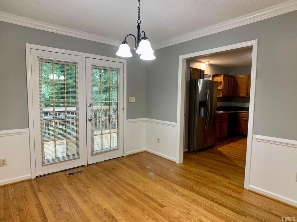1073 Mills Street - Photo 5