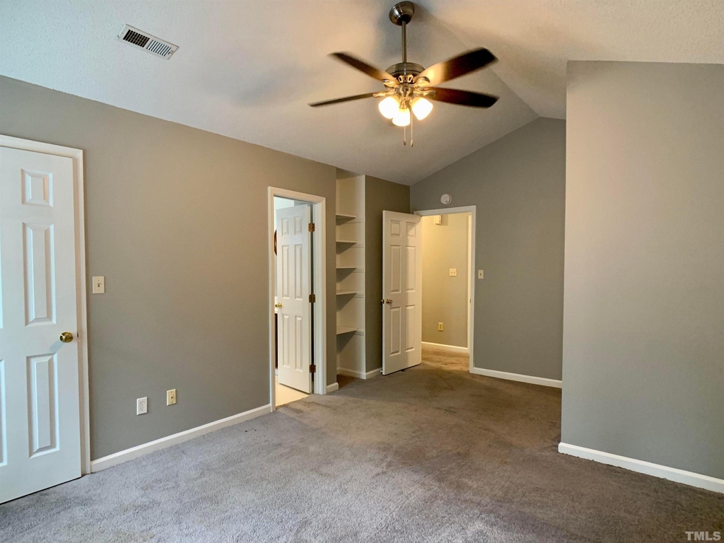 1073 Mills Street - Photo 8