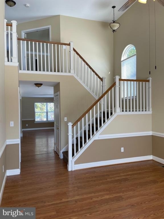 673 Warren Drive - Photo 6