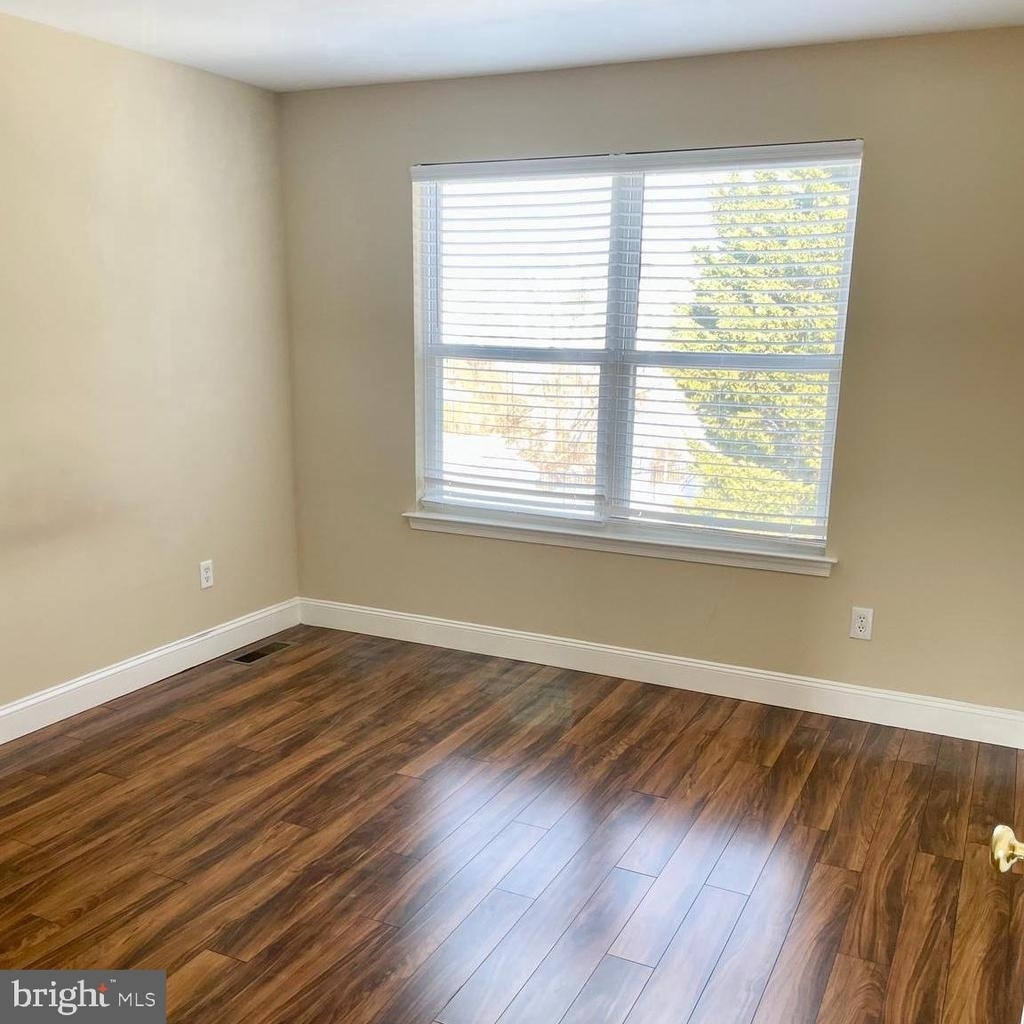 673 Warren Drive - Photo 15