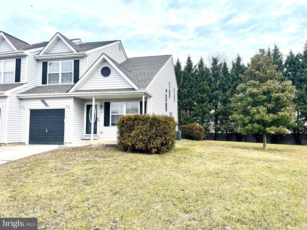 673 Warren Drive - Photo 1