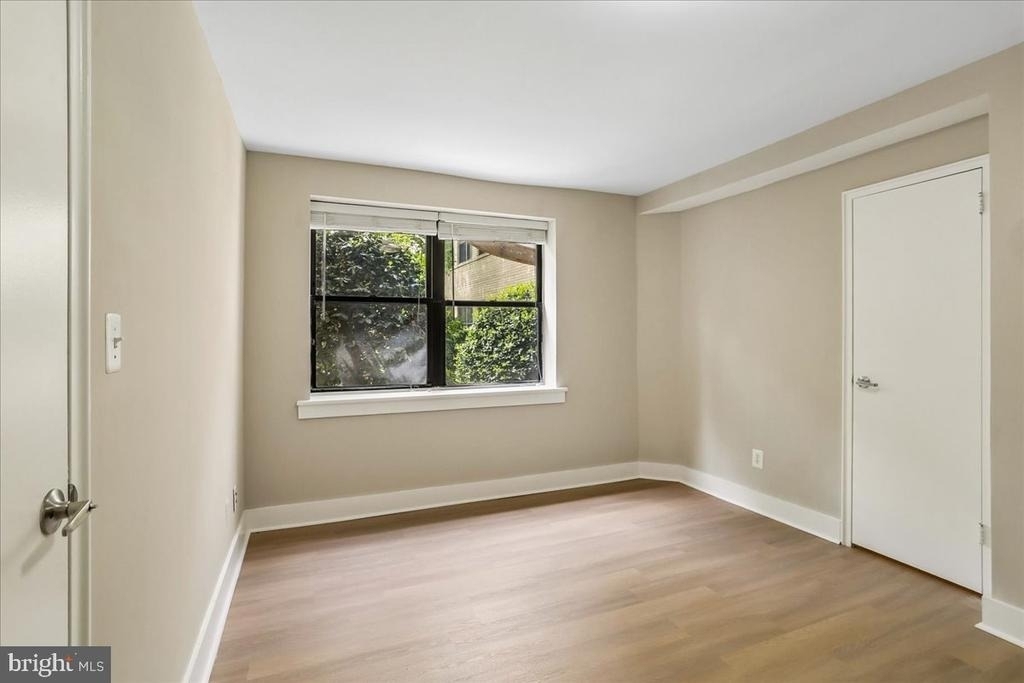 212 Oakwood Street Se - Photo 23