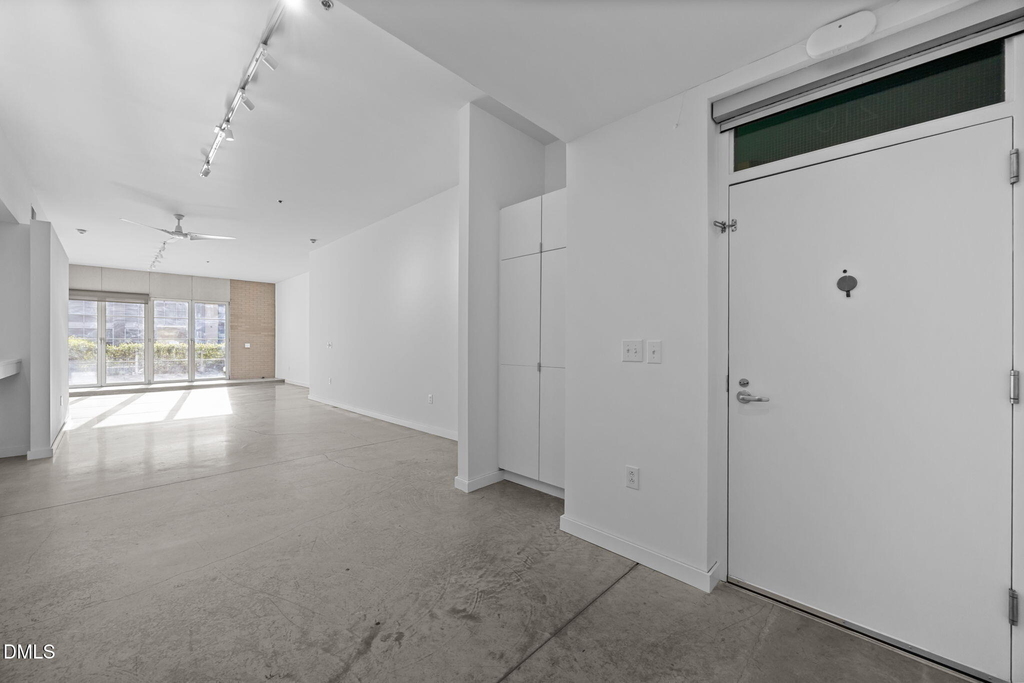 319 Fayetteville Street - Photo 3