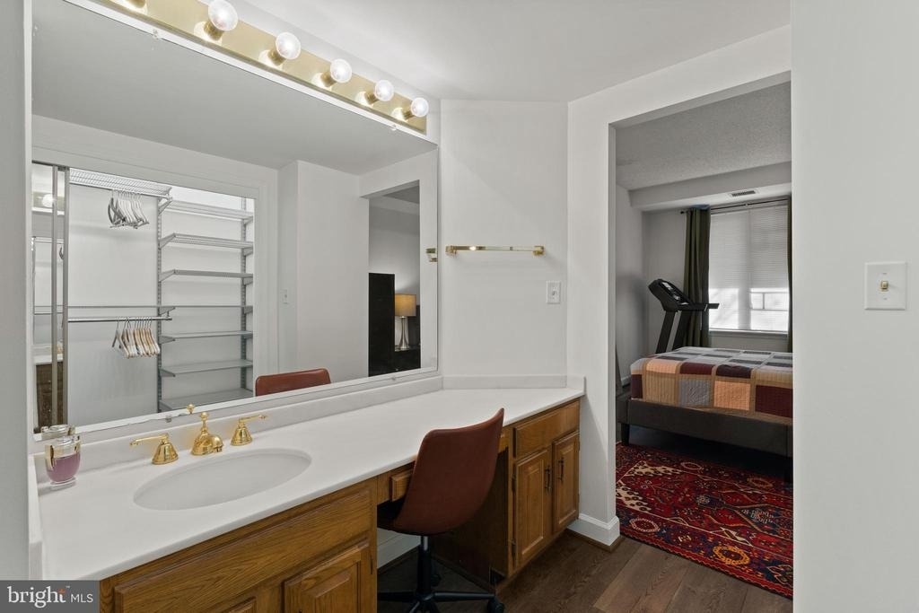1080 Wisconsin Avenue Nw - Photo 15
