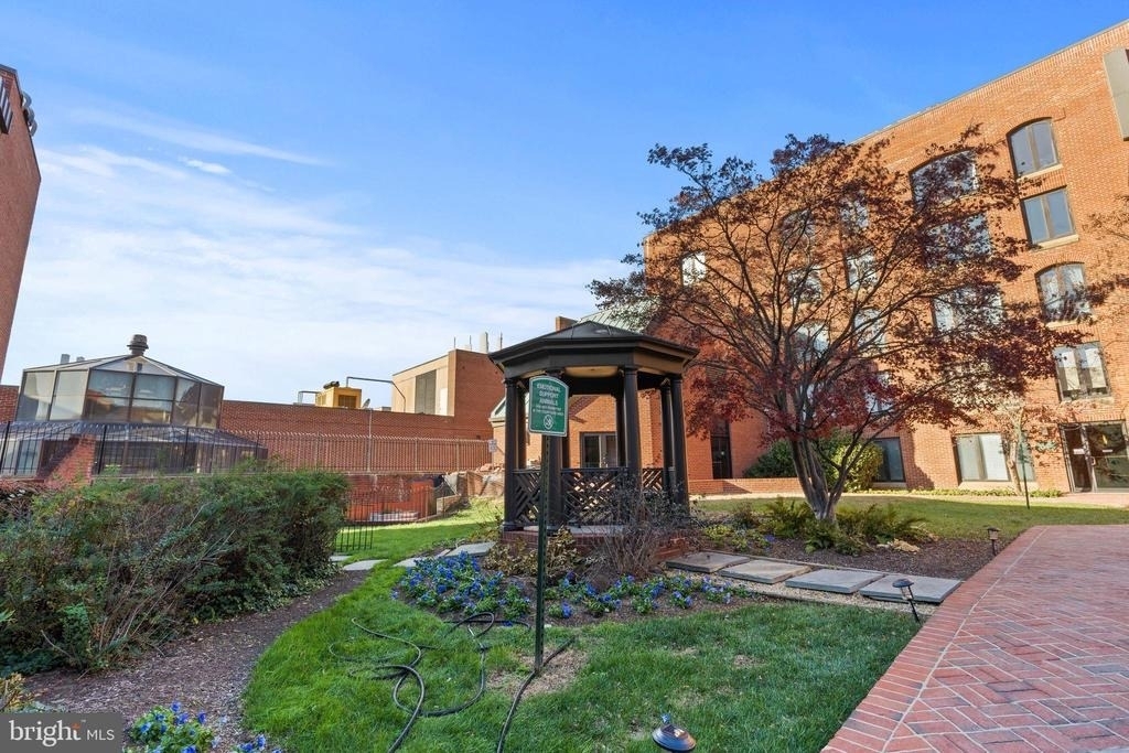 1080 Wisconsin Avenue Nw - Photo 24