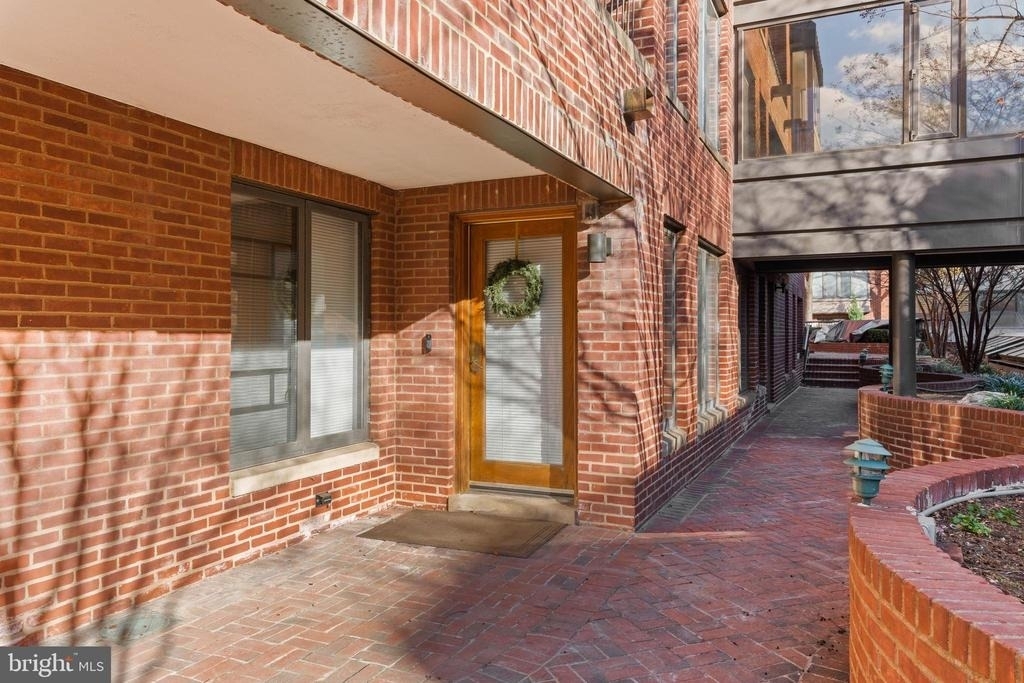 1080 Wisconsin Avenue Nw - Photo 22