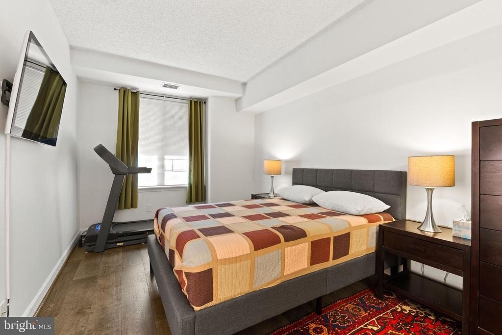 1080 Wisconsin Avenue Nw - Photo 18