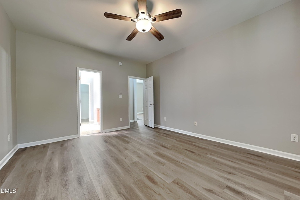308 Collinsworth Drive - Photo 5