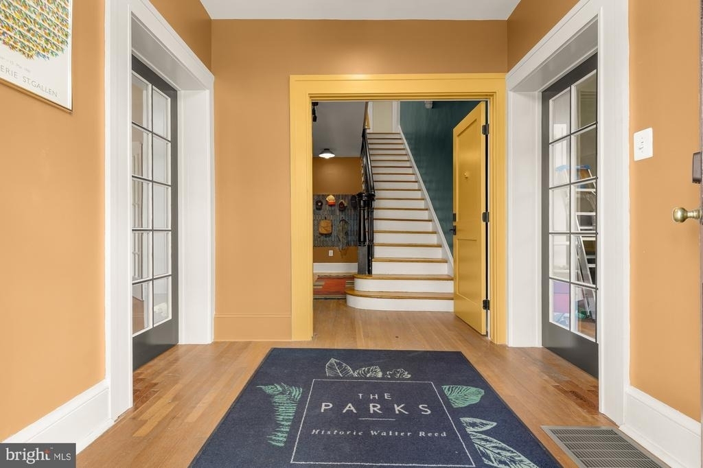 1000-1010 Butternut Street Nw - Photo 1