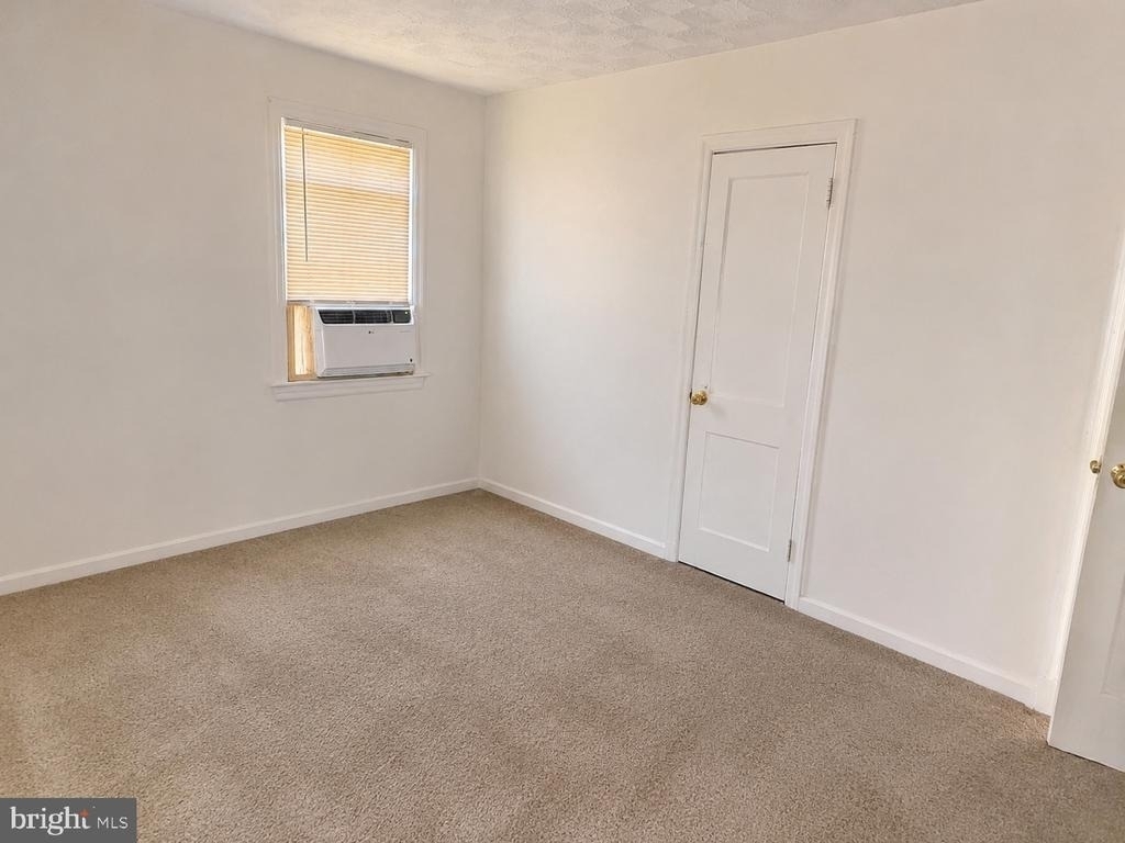 4212 Clay Street Ne - Photo 19