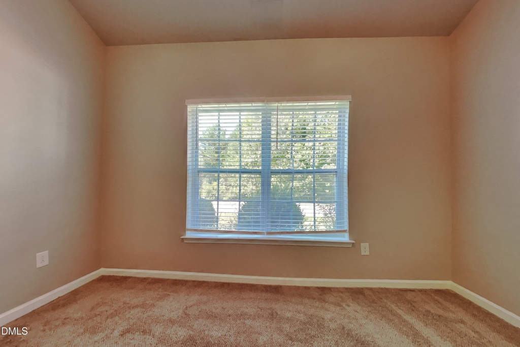 156 Lakemont Drive - Photo 6