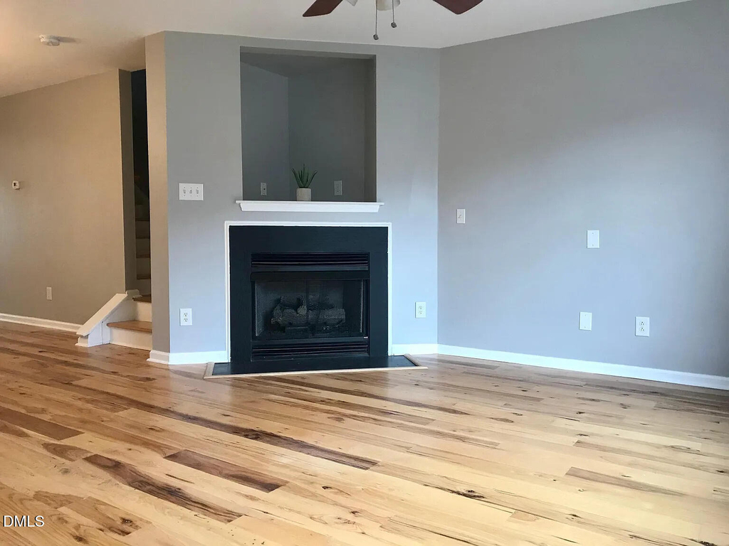 9820 Grettle Court - Photo 2