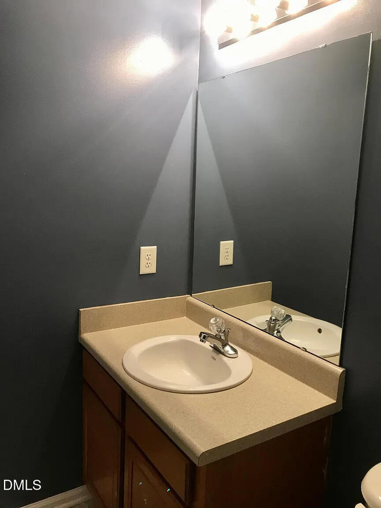 9820 Grettle Court - Photo 8