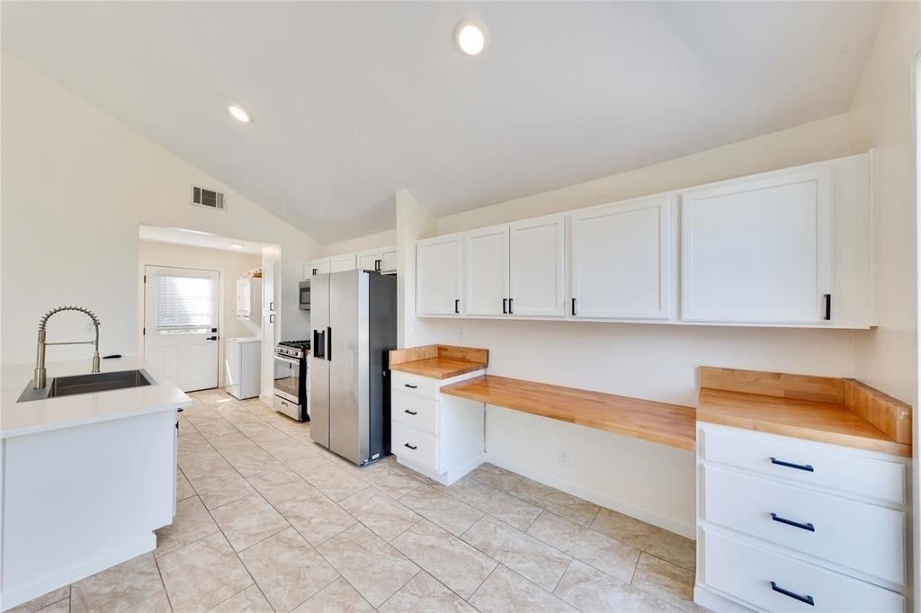 1903 Woodland Ave - Photo 6