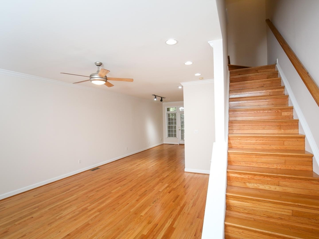 710 Parkham Lane - Photo 5