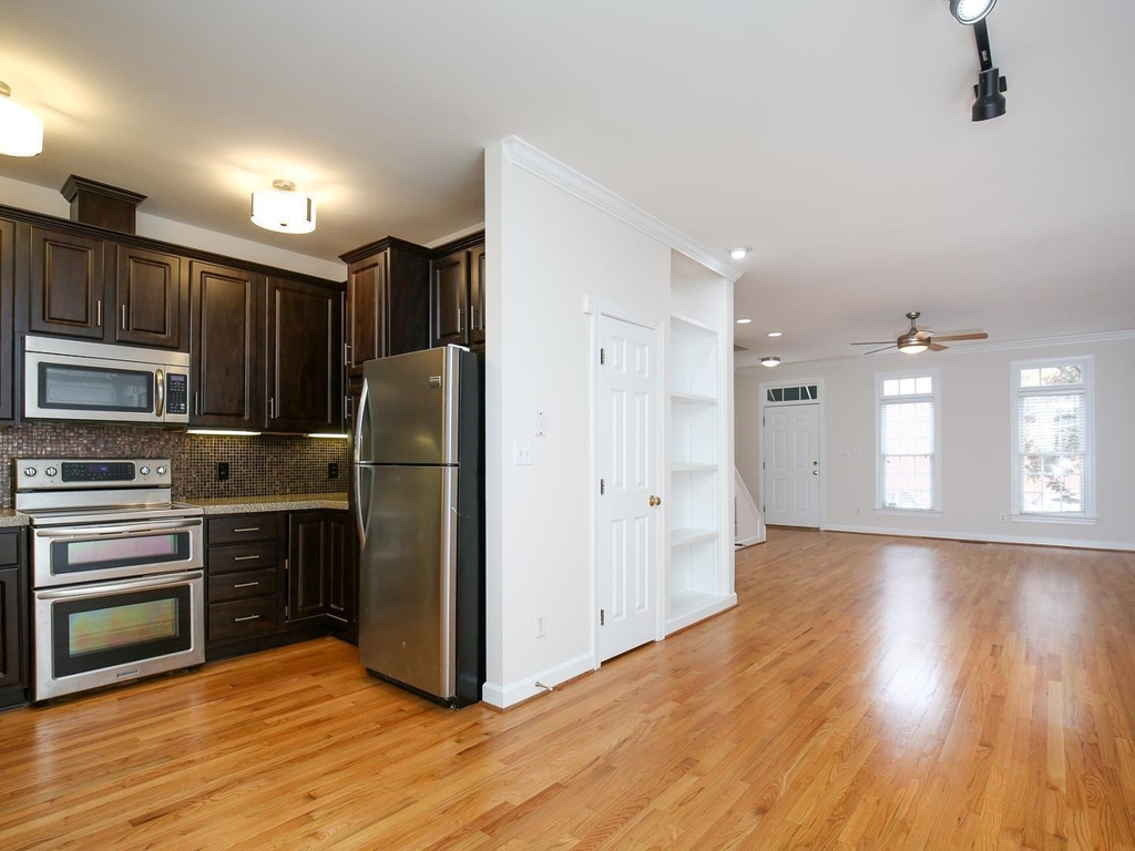 710 Parkham Lane - Photo 11