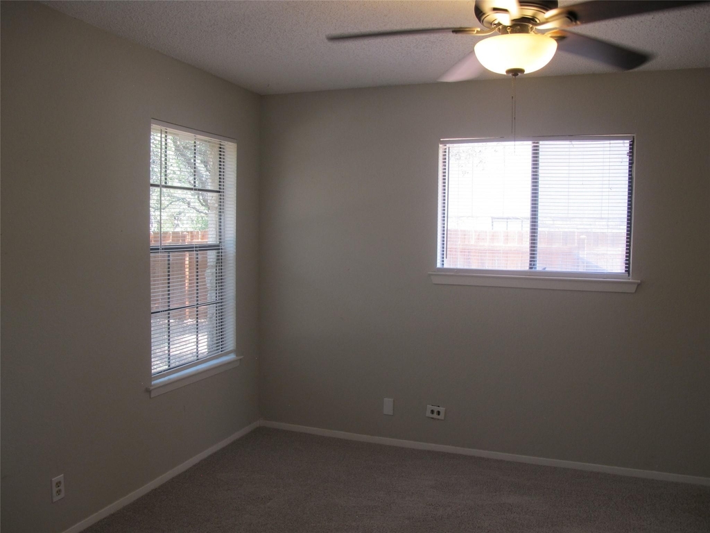 509 Algerita Dr - Photo 19