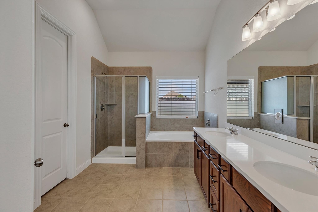 15342 Majestic Knight Dr - Photo 27