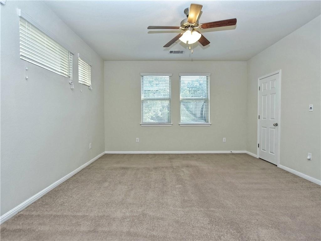 3240 E Whitestone Blvd - Photo 21