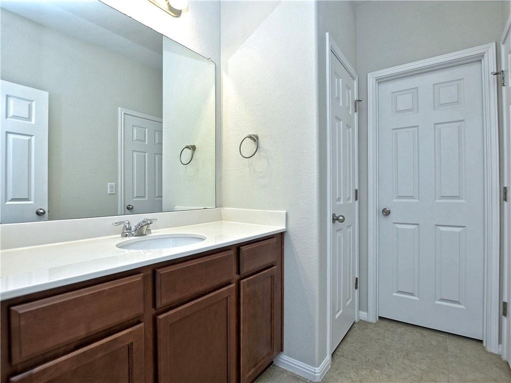 3240 E Whitestone Blvd - Photo 25