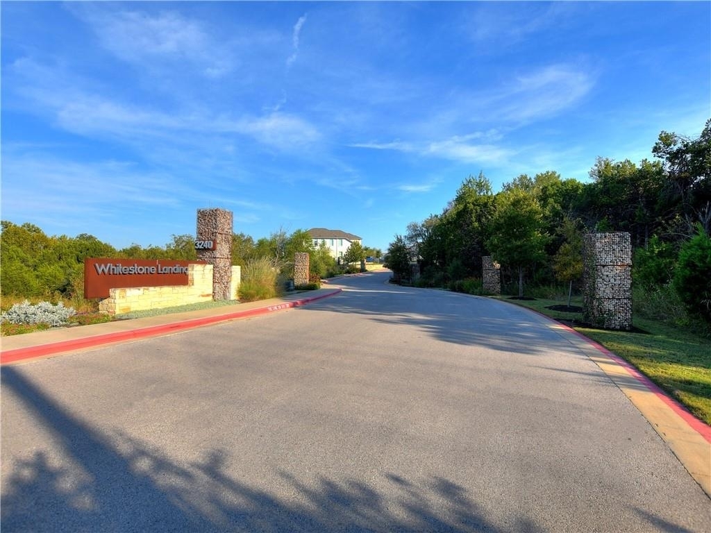 3240 E Whitestone Blvd - Photo 30