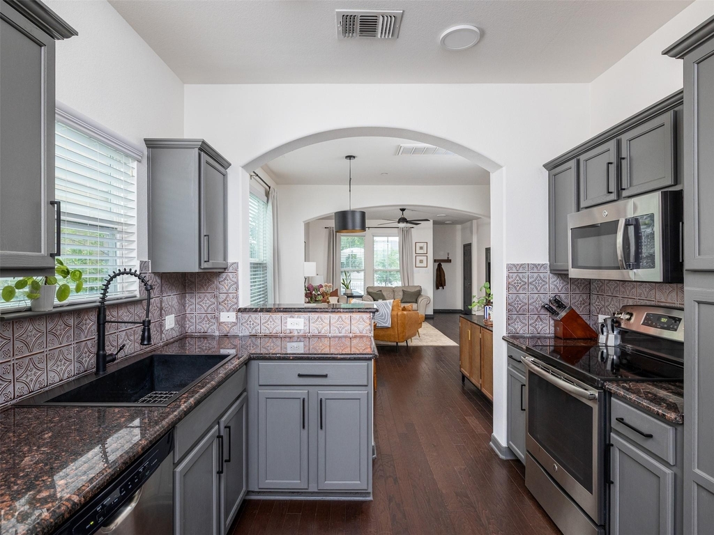 532 Lookout Tree Ln - Photo 10