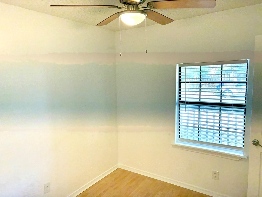 1123 Christie Dr - Photo 15