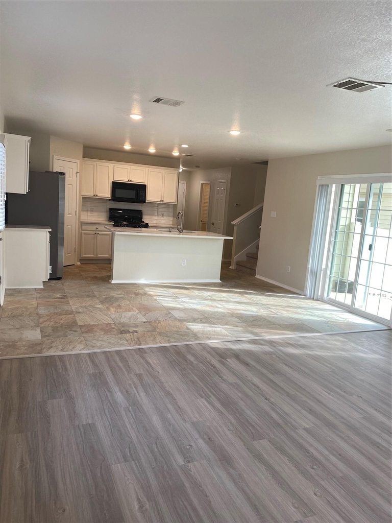 1306 Davis Mountain Loop - Photo 8