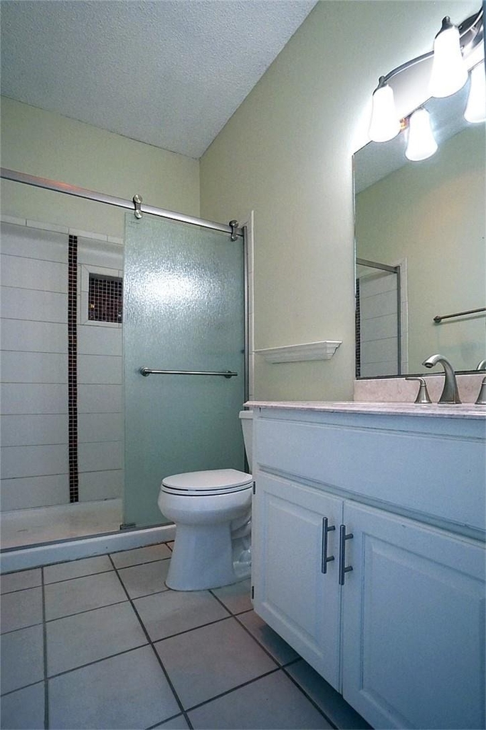 1307 Kinney Ave - Photo 17