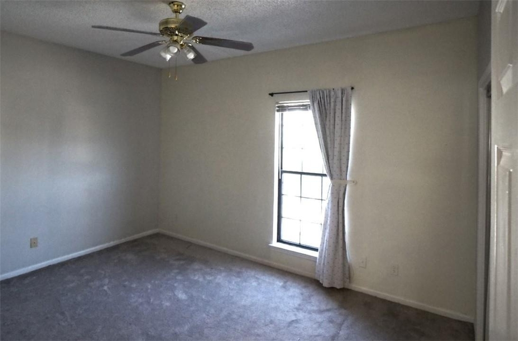 1307 Kinney Ave - Photo 14
