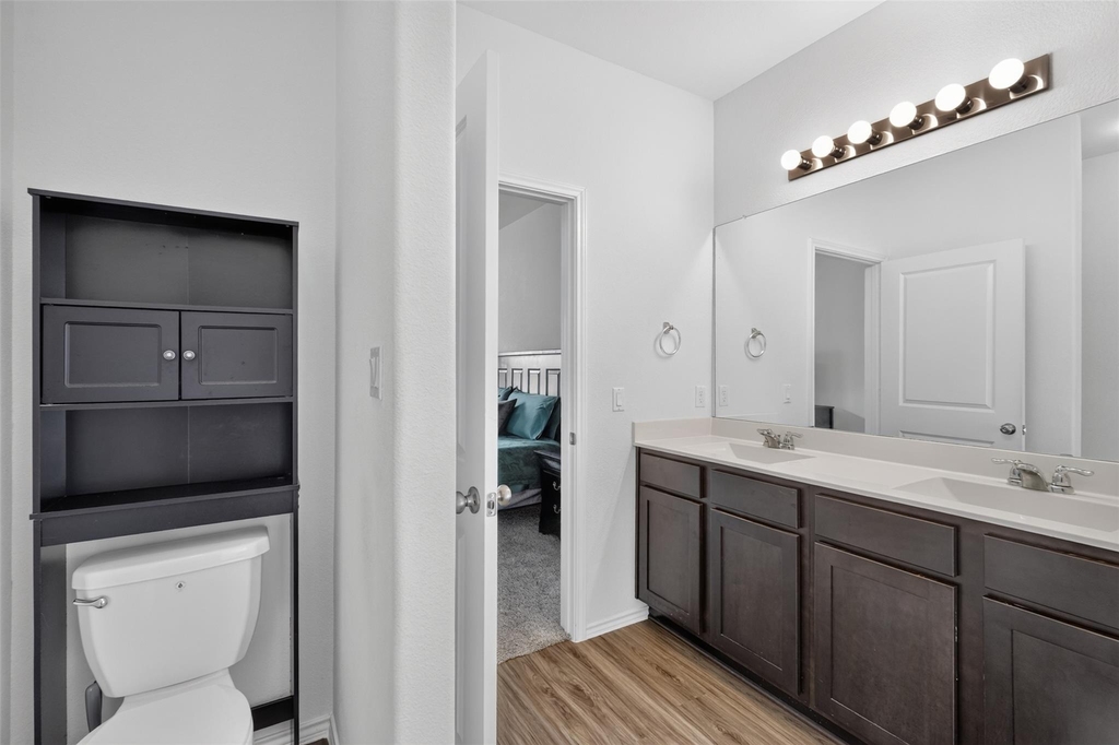 1301 Blackhaw Ln - Photo 32