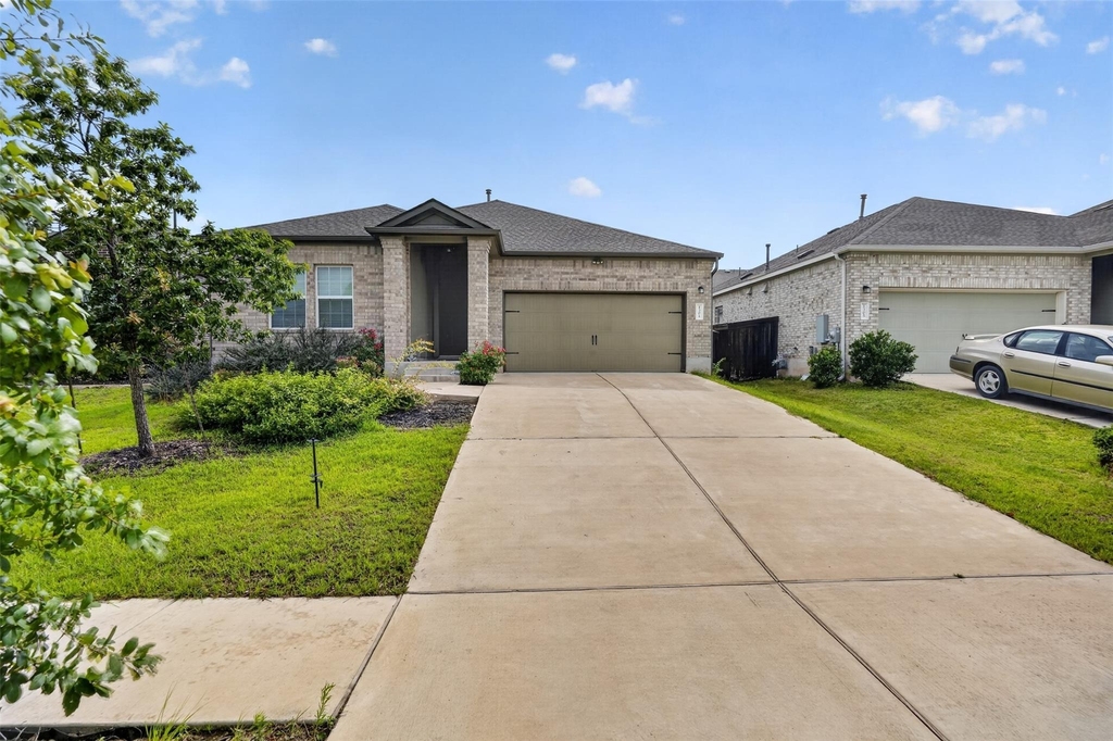 1301 Blackhaw Ln - Photo 1