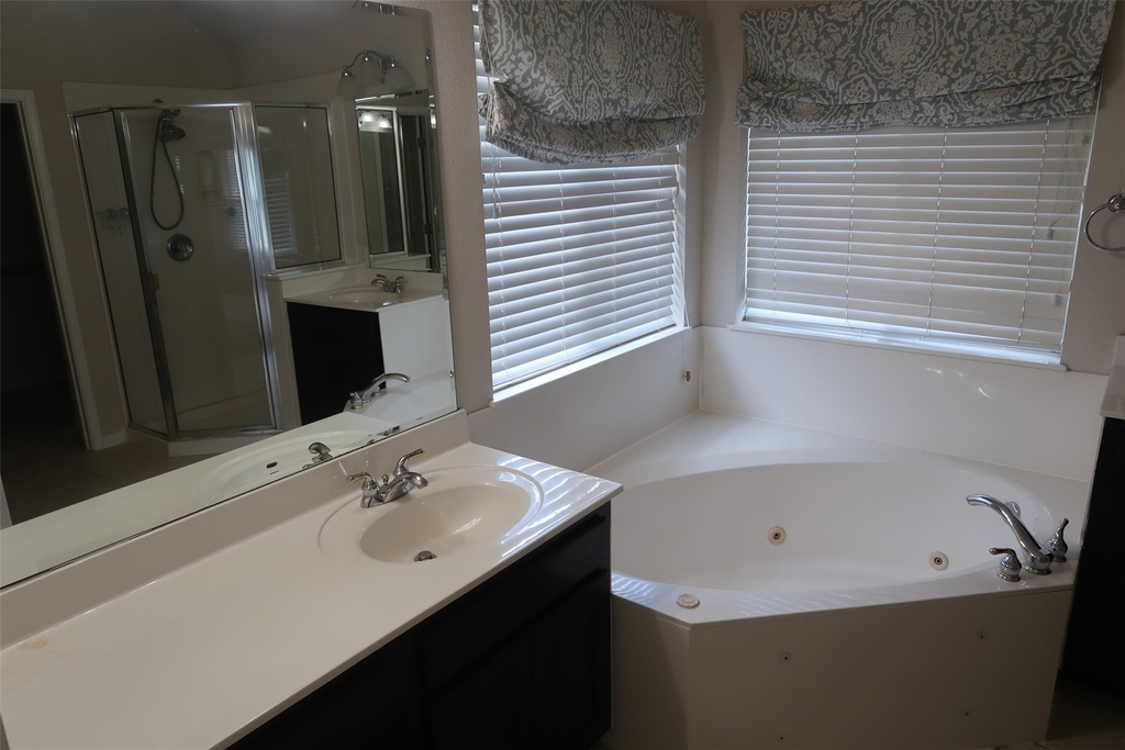 2915 Briona Wood Ln - Photo 16