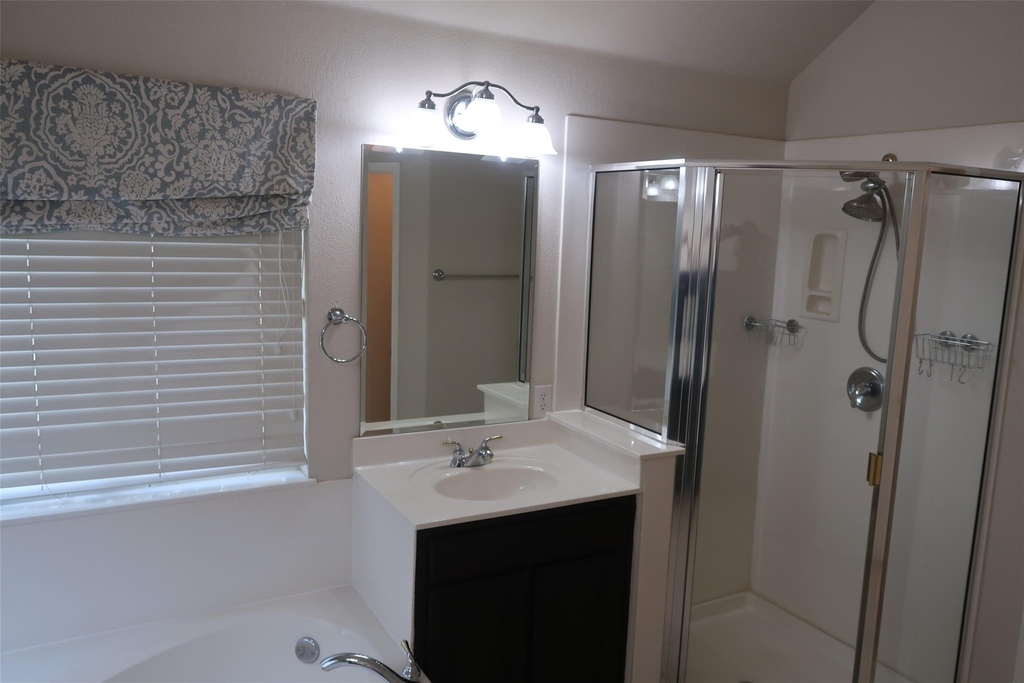 2915 Briona Wood Ln - Photo 18