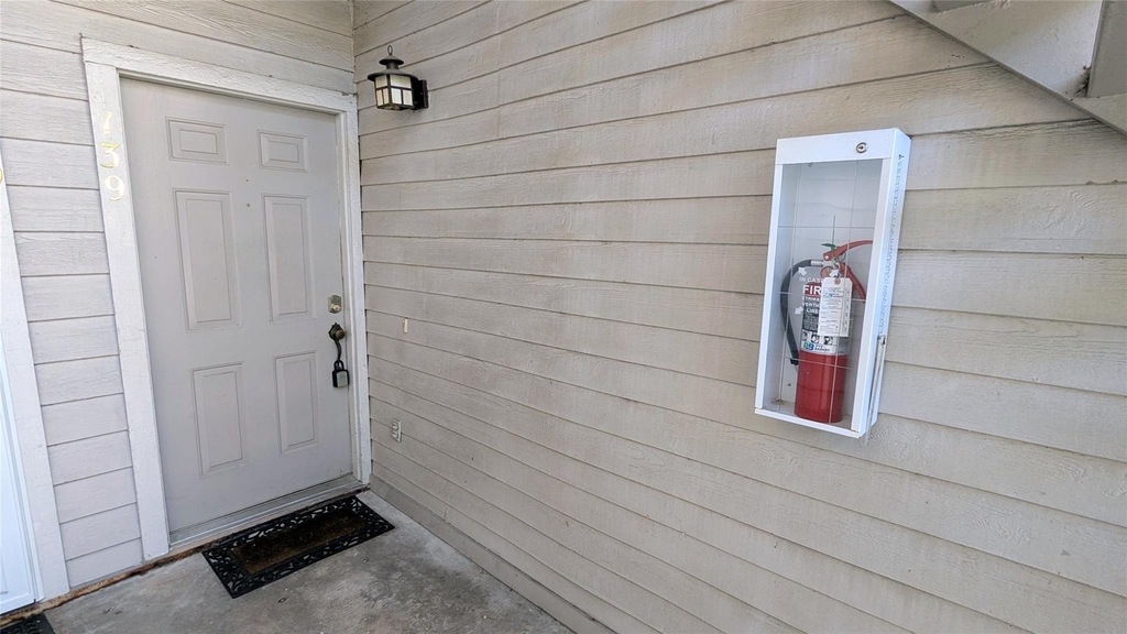 3839 Dry Creek Dr - Photo 1