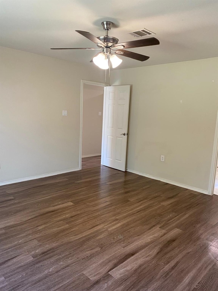 6606 Shiner St - Photo 10