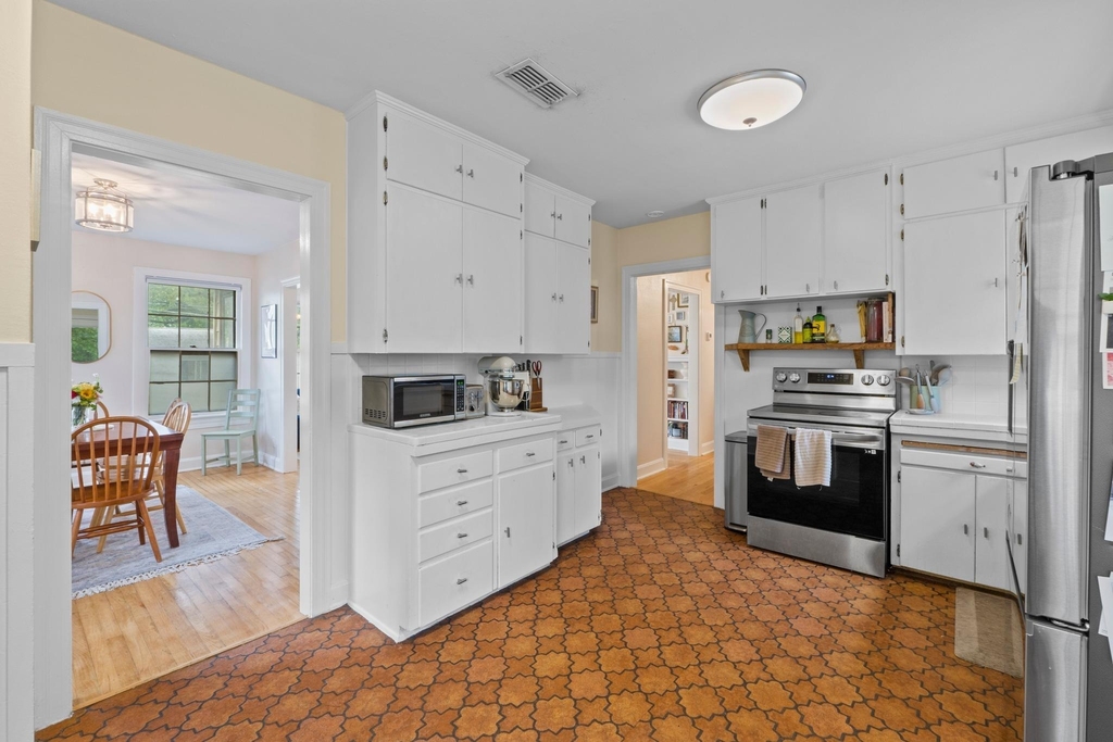 3206 Kerbey Ln - Photo 9