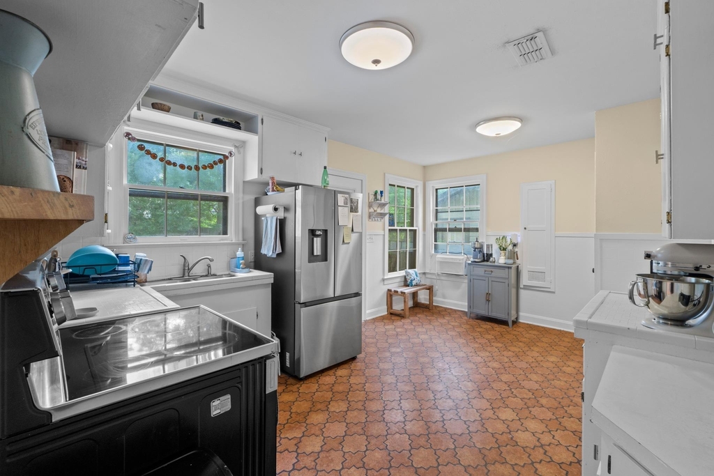 3206 Kerbey Ln - Photo 10