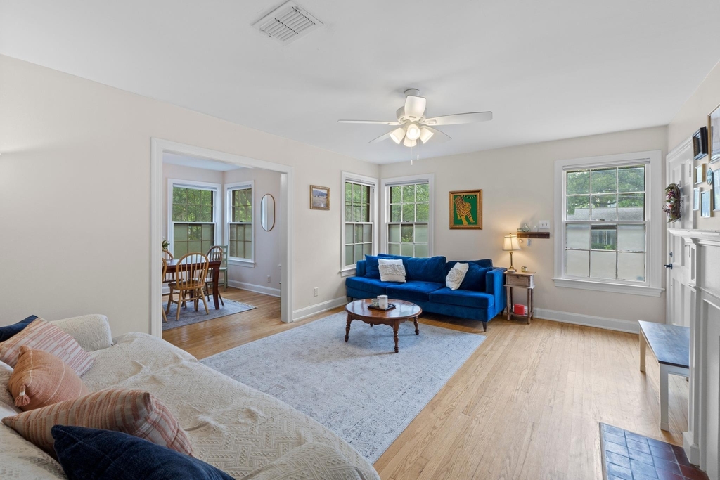 3206 Kerbey Ln - Photo 6