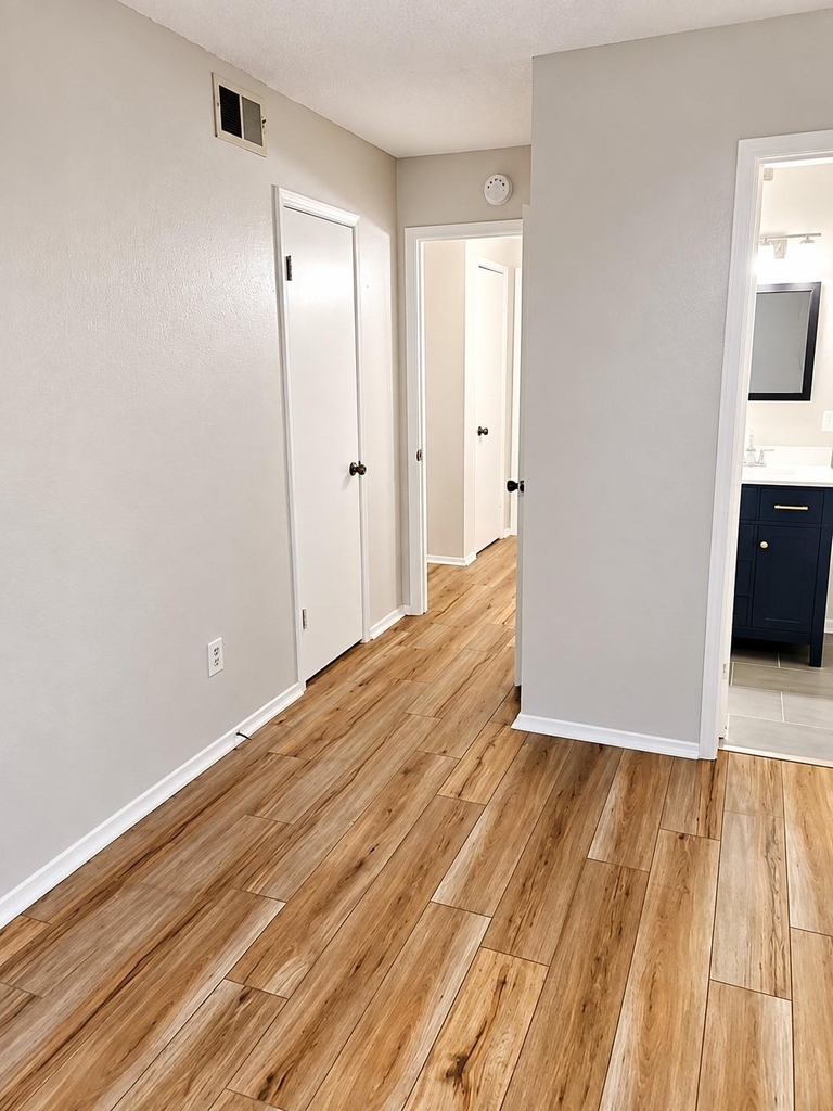 4159 Steck Ave - Photo 17