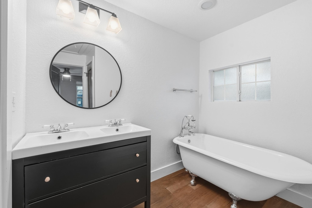1137 Nickols Ave - Photo 12