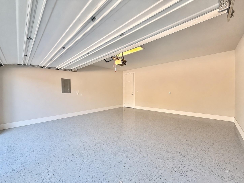 7915 Floracita Ln - Photo 16