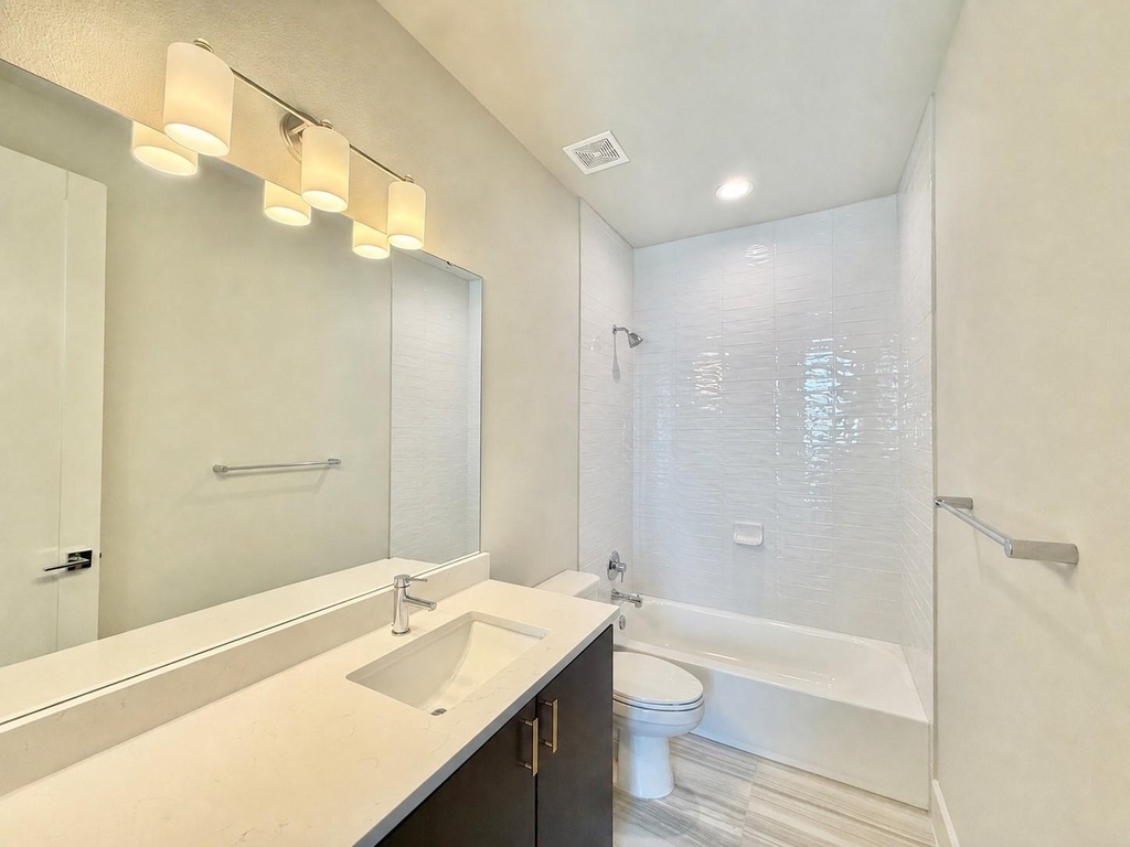7915 Floracita Ln - Photo 14