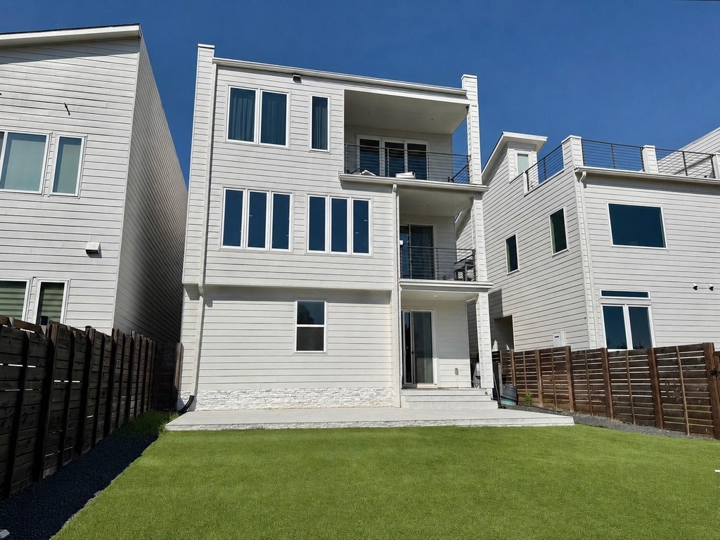 7915 Floracita Ln - Photo 21