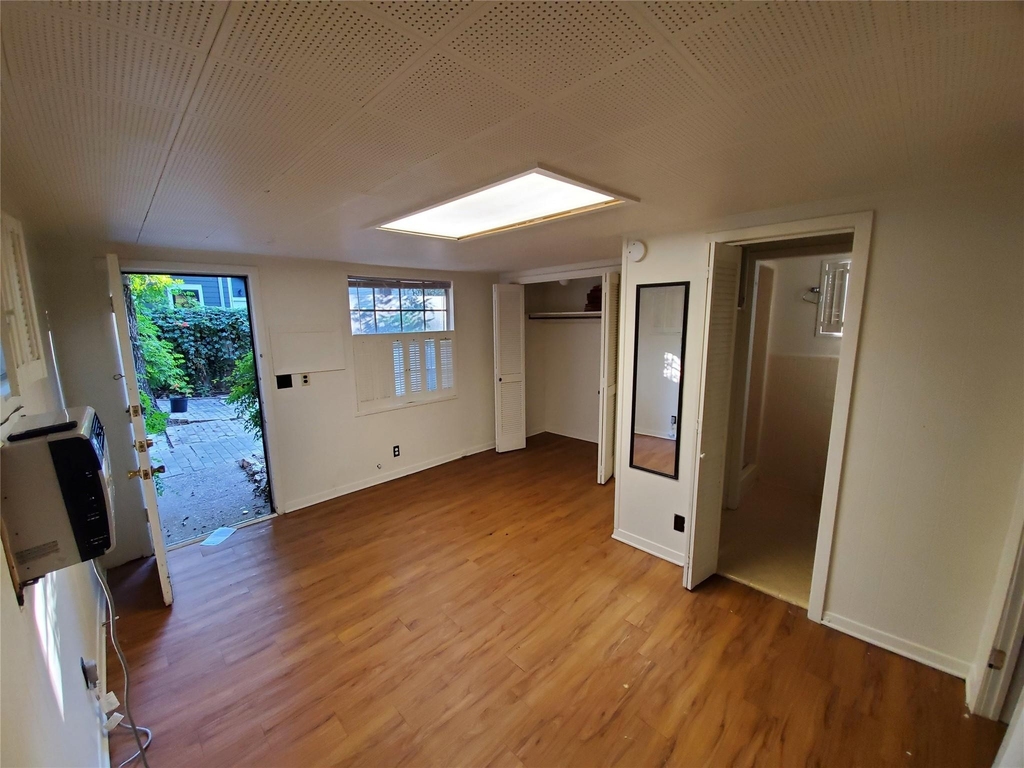 4113 Speedway - Photo 26