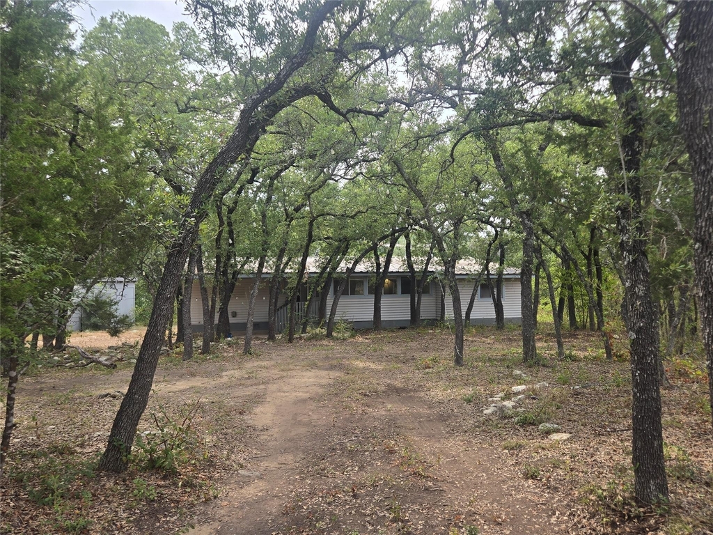 21401 Lindeman Ln - Photo 0
