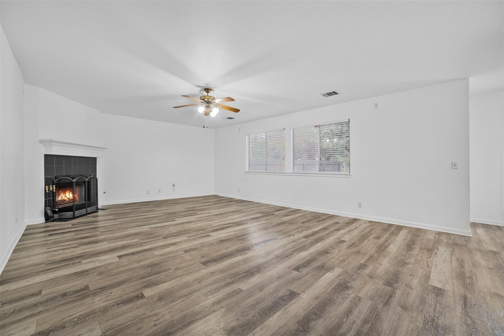 4021 Cargill Dr - Photo 8