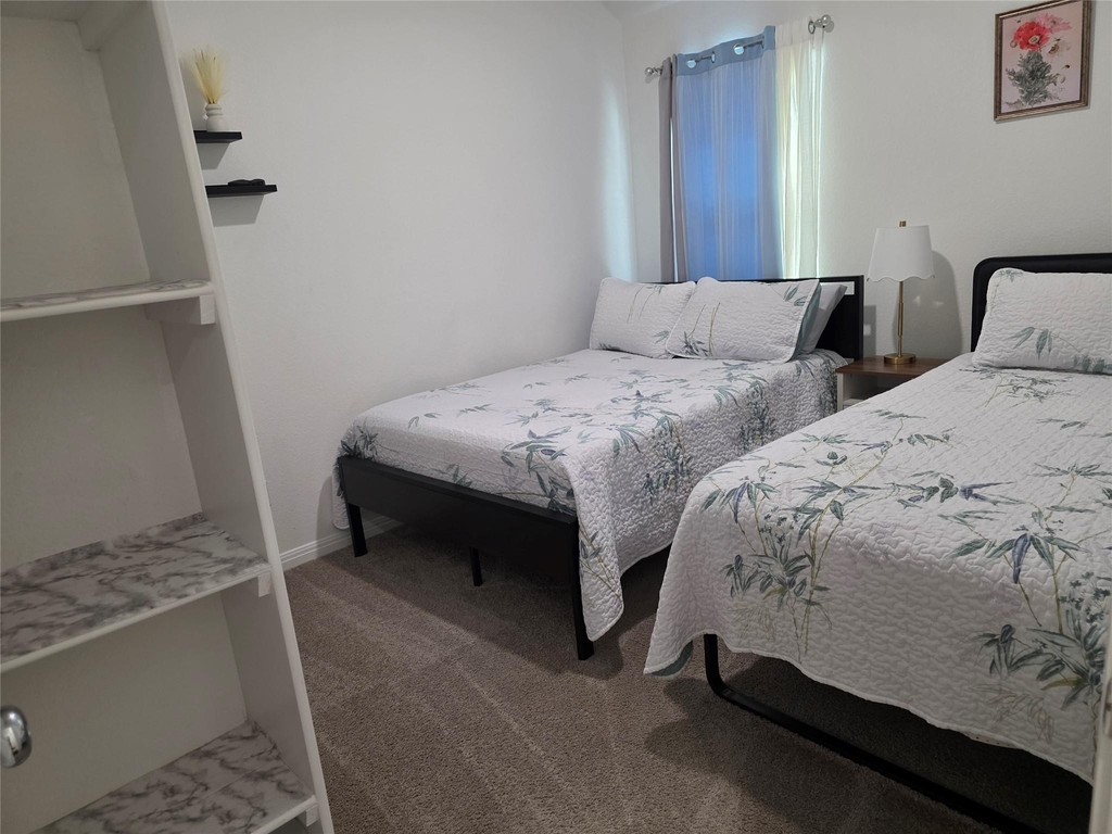 203 Spirit St - Photo 4